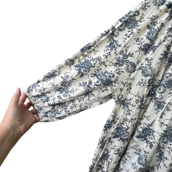 Chaps size 2X floral peasant top lace up neckline with tassels - Picture 7 of 8